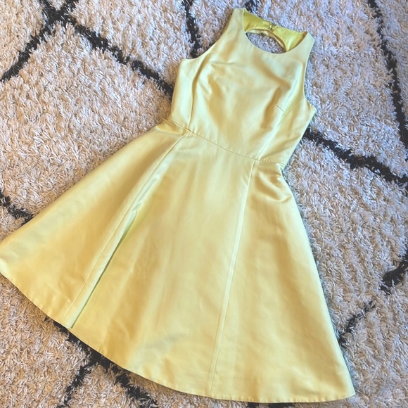 Pale Yellow Kate Spade dress - Picture 2 of 8